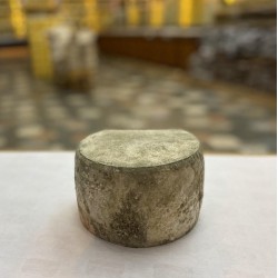 Eski kaşar peyniri 1600,1800 arası kg